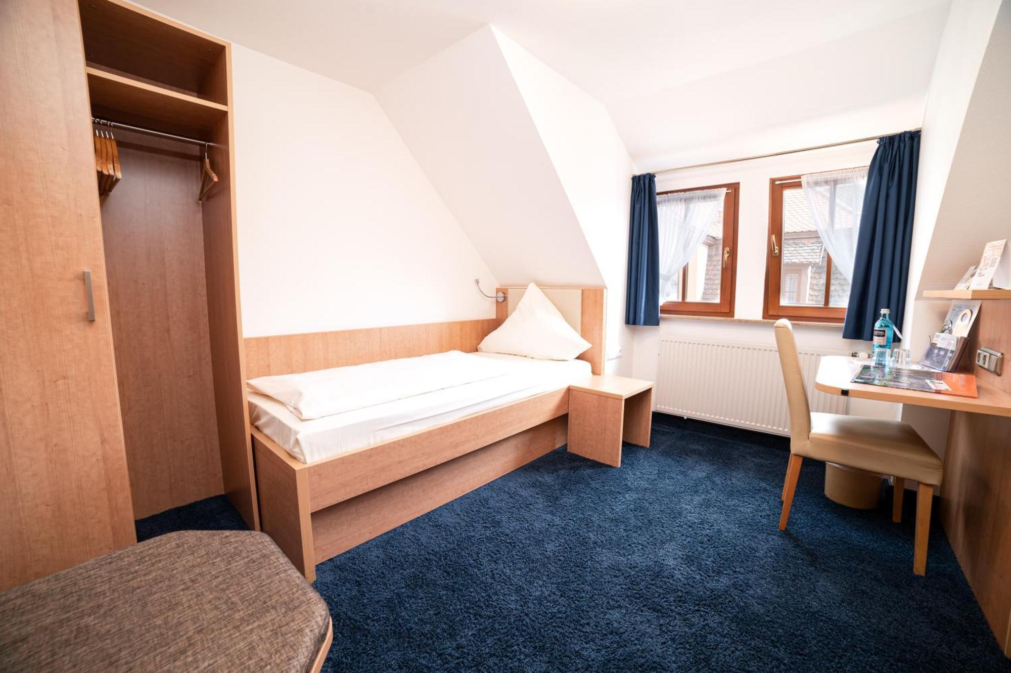 Akzent Hotel Schranne โรเทนบวร์ก อ็อบ แดร์เทาเบอร์ ภายนอก รูปภาพ
