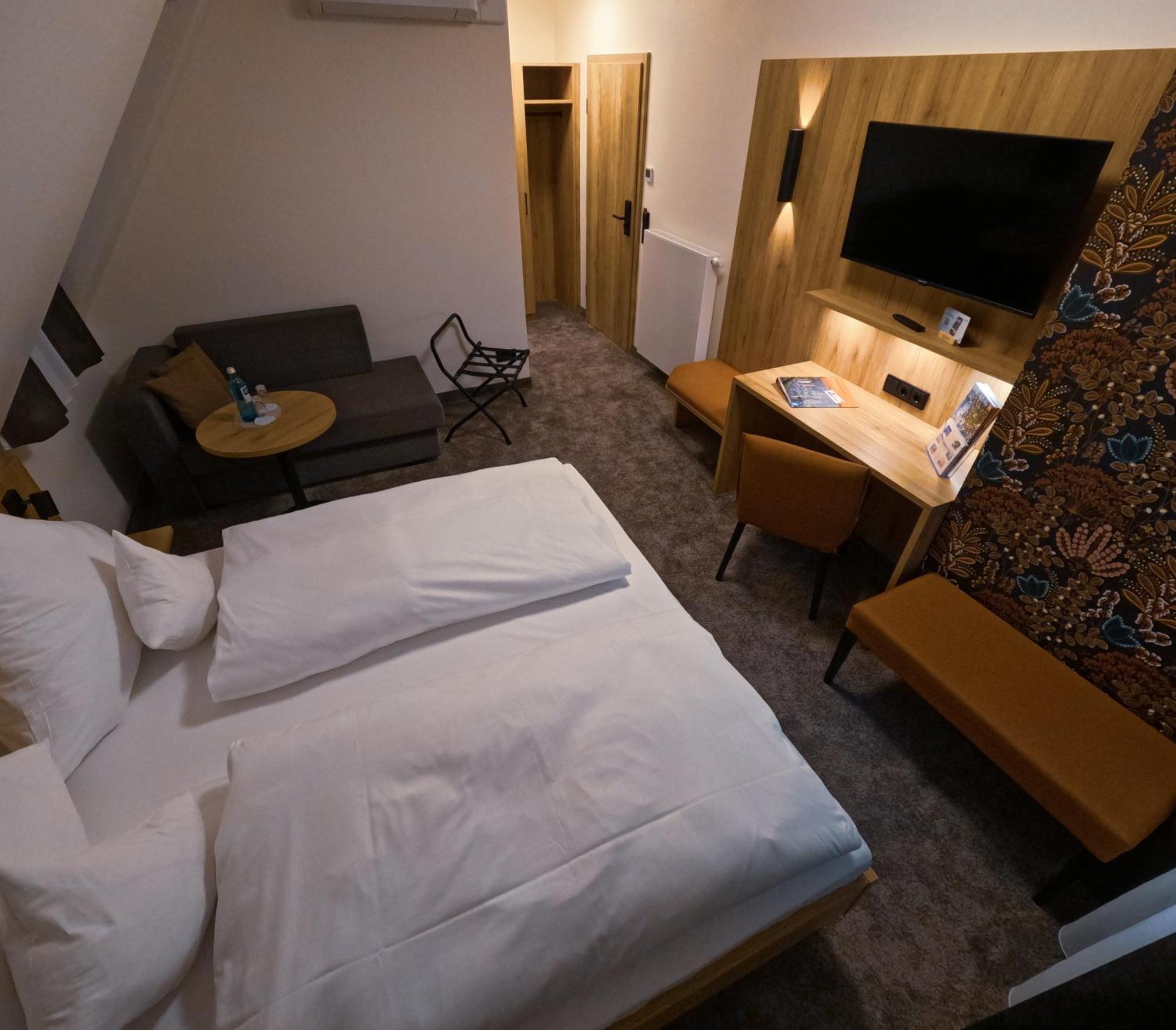 Akzent Hotel Schranne โรเทนบวร์ก อ็อบ แดร์เทาเบอร์ ภายนอก รูปภาพ